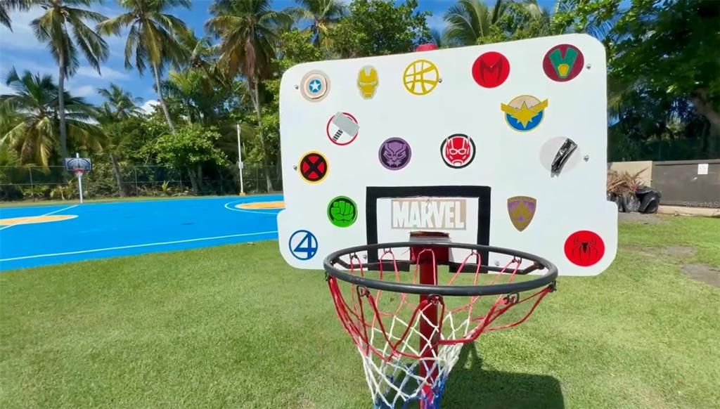 出租: $4,500 (2 贝兹, 2 浴室, 1012 平方英尺)