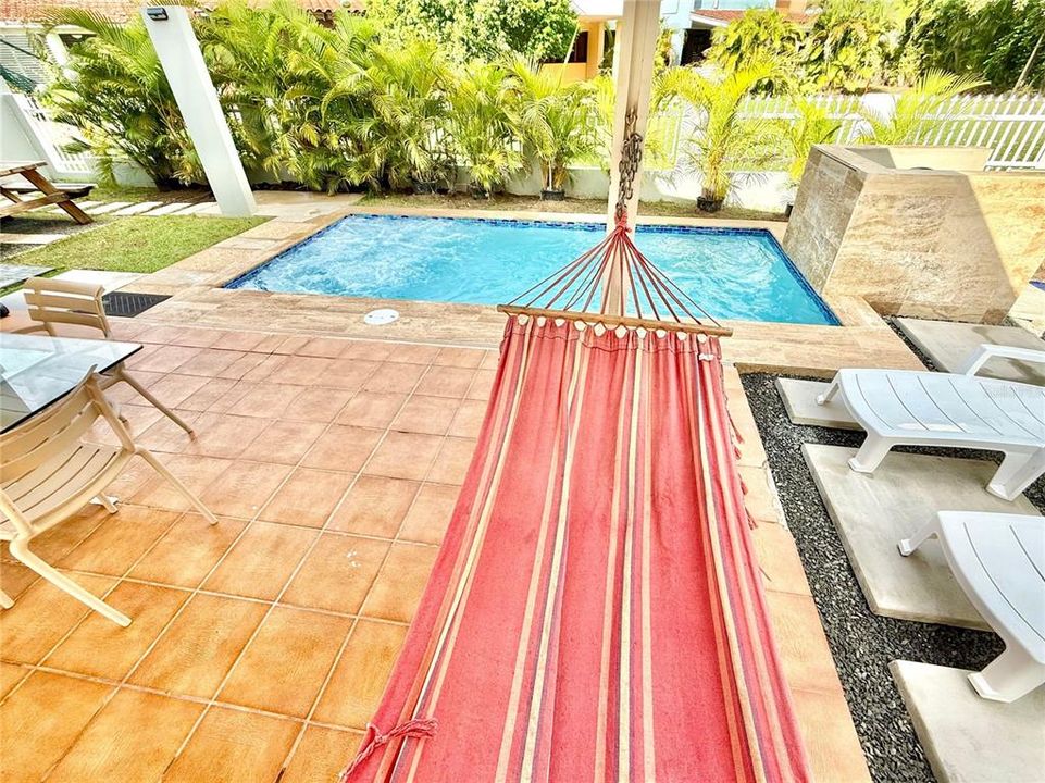 出租: $4,500 (2 贝兹, 2 浴室, 1012 平方英尺)