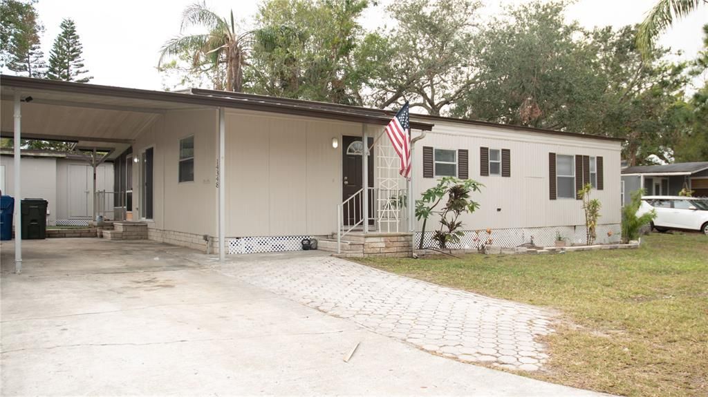 Recently Rented: $2,000 (2 beds, 2 baths, 1056 Square Feet)