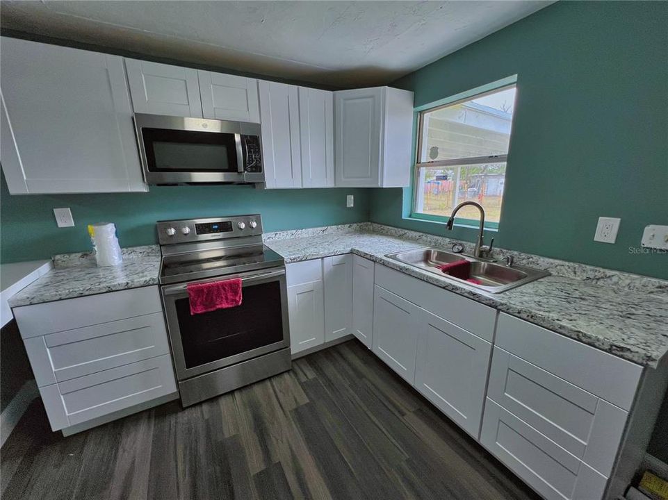 For Sale: $275,000 (4 beds, 0 baths, 1796 Square Feet)