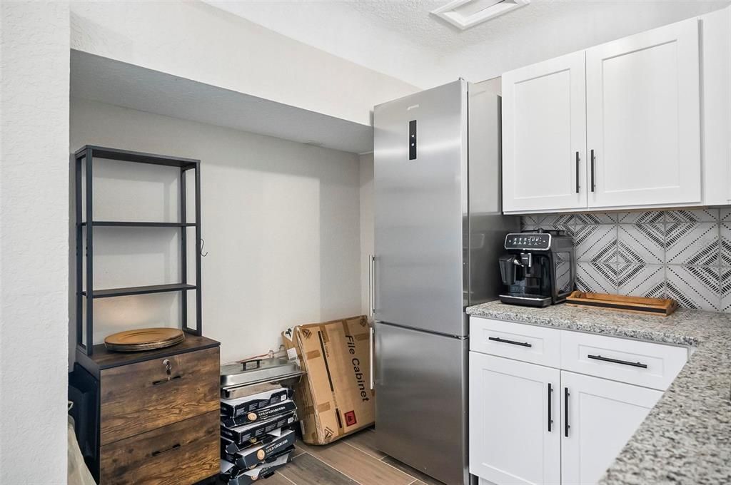 На продажу: $1,500,000 (0 спален, 0 ванн, 8812 Квадратных фут)