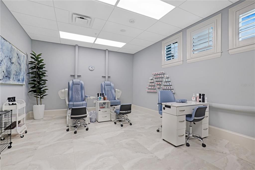 For Rent: $3,500 (2 beds, 2 baths, 1239 Square Feet)