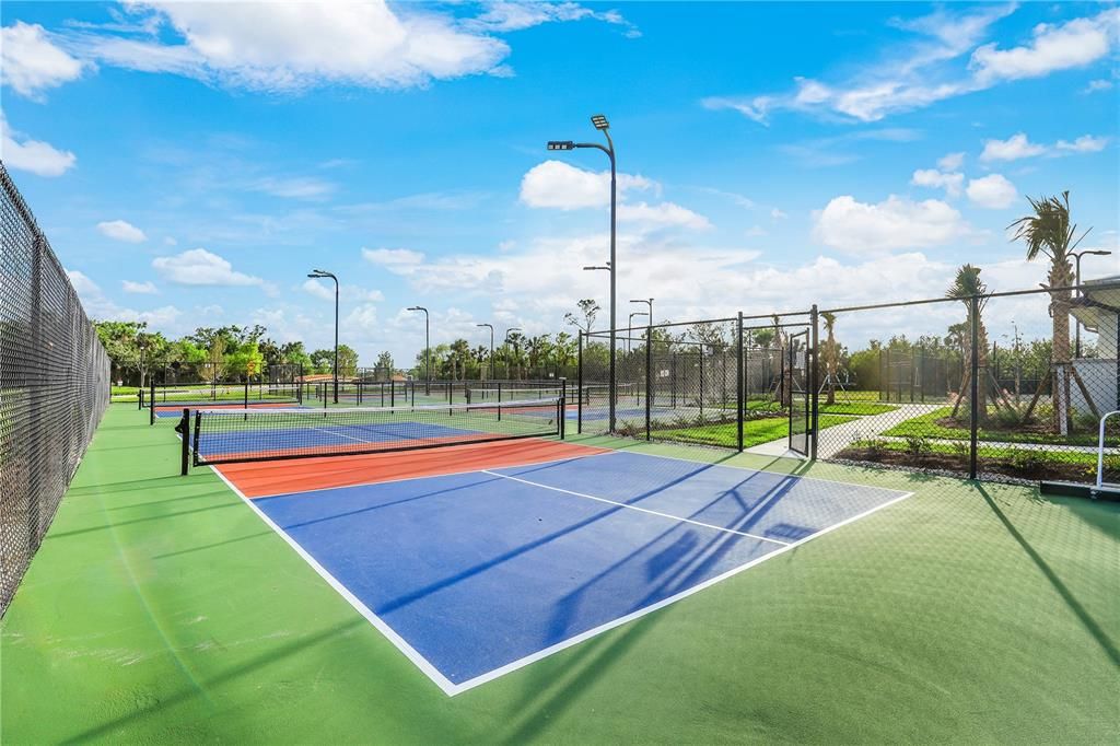 For Rent: $3,500 (2 beds, 2 baths, 1239 Square Feet)