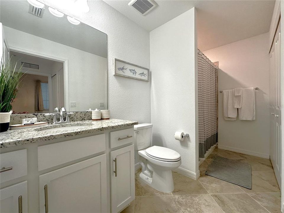 For Rent: $3,500 (2 beds, 2 baths, 1239 Square Feet)