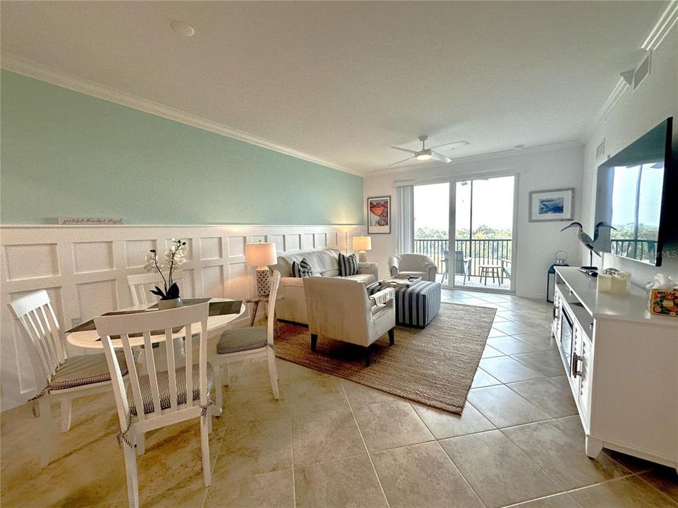 For Rent: $3,500 (2 beds, 2 baths, 1239 Square Feet)