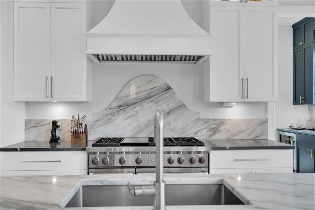 Activo con contrato: $3,495,000 (5 camas, 6 baños, 4787 Pies cuadrados)