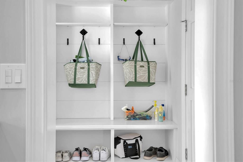 Activo con contrato: $3,495,000 (5 camas, 6 baños, 4787 Pies cuadrados)