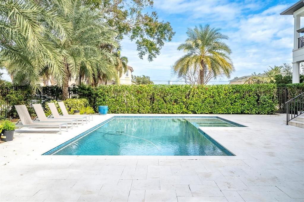 Activo con contrato: $3,495,000 (5 camas, 6 baños, 4787 Pies cuadrados)