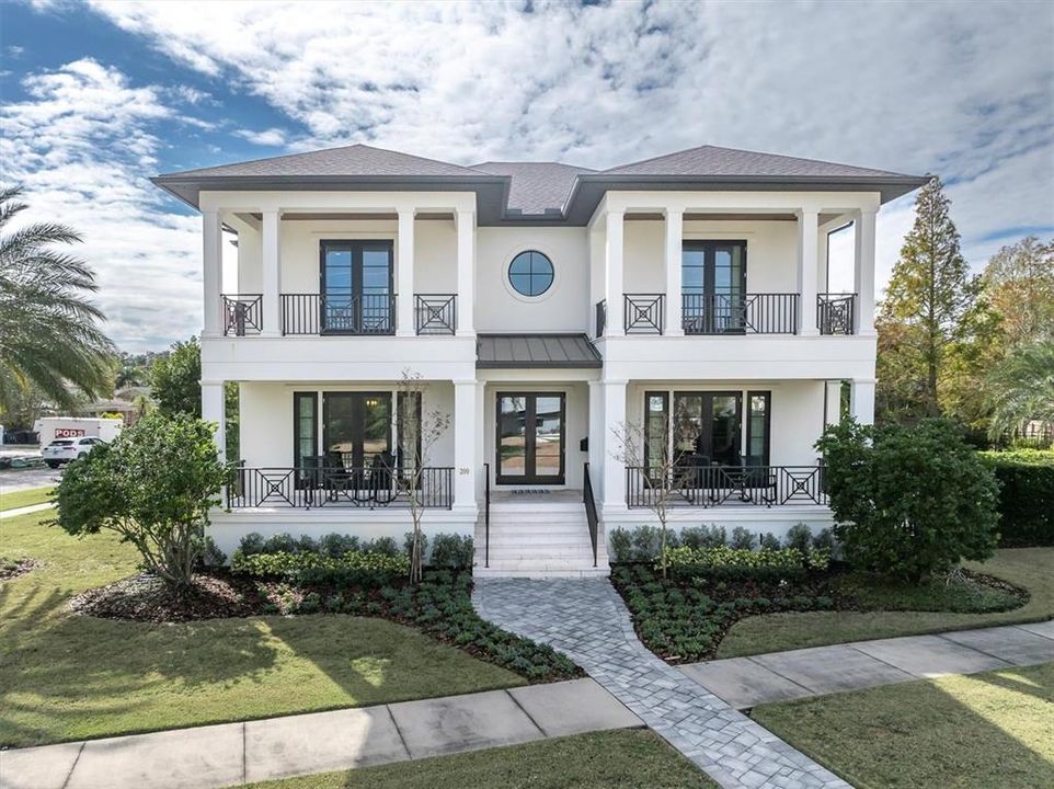 Activo con contrato: $3,495,000 (5 camas, 6 baños, 4787 Pies cuadrados)