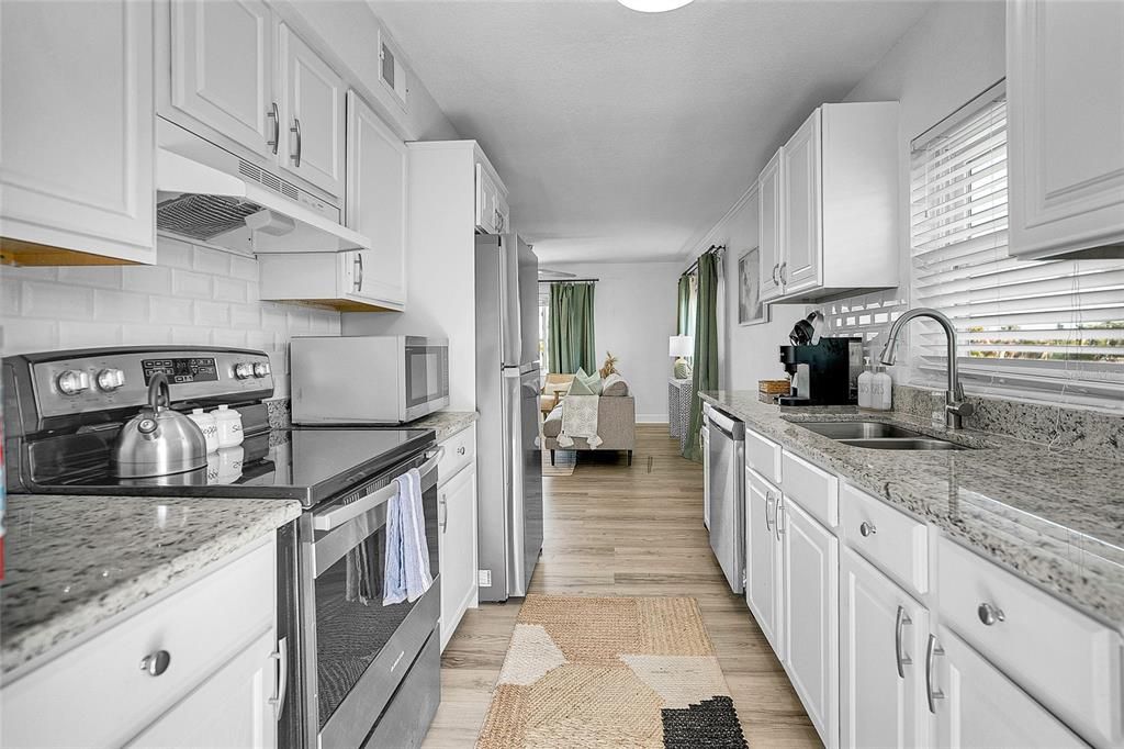 En Venta: $2,000,000 (6 camas, 0 baños, 2464 Pies cuadrados)