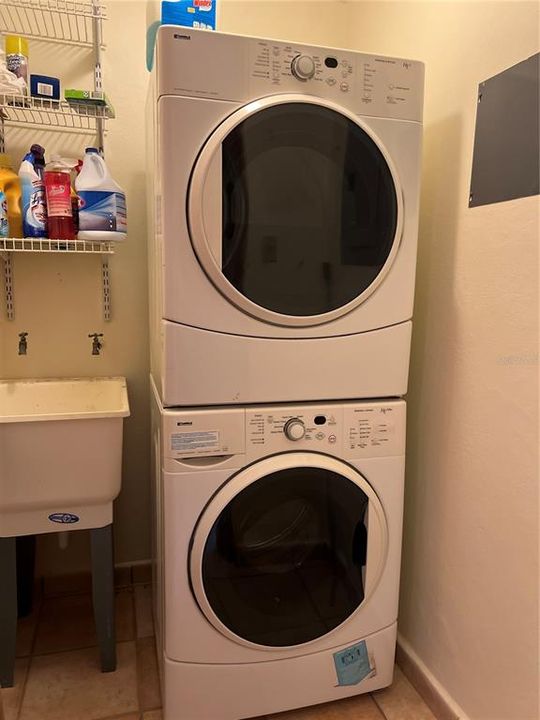 En Renta: $2,200 (3 camas, 2 baños, 1688 Pies cuadrados)