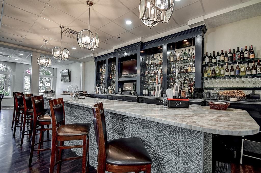 Под контрактом: $464,999 (3 спален, 2 ванн, 1887 Квадратных фут)