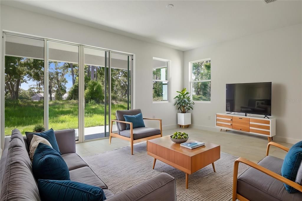 Под контрактом: $464,999 (3 спален, 2 ванн, 1887 Квадратных фут)