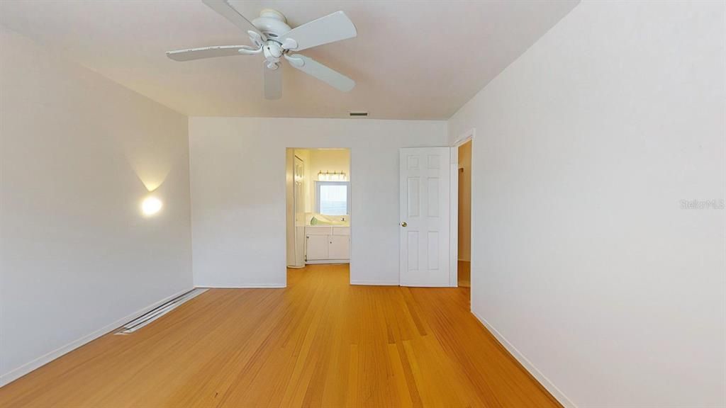 Active With Contract: $183,000 (3 beds, 2 baths, 1450 Square Feet)