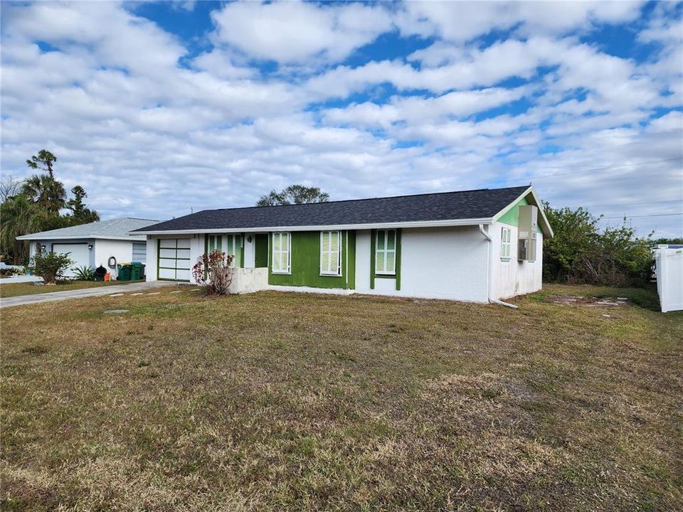 Vendido Recientemente: $125,000 (2 camas, 2 baños, 1106 Pies cuadrados)