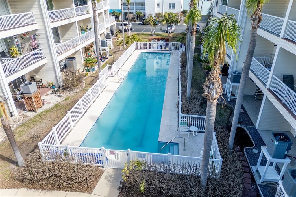 待售: $695,000 (3 贝兹, 3 浴室, 2050 平方英尺)