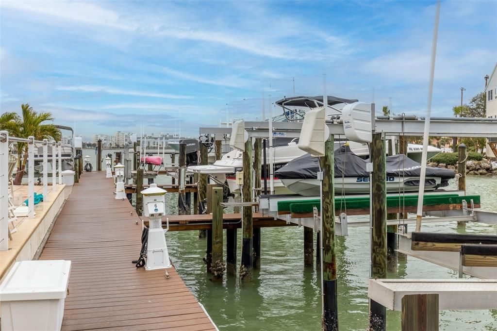 待售: $695,000 (3 贝兹, 3 浴室, 2050 平方英尺)