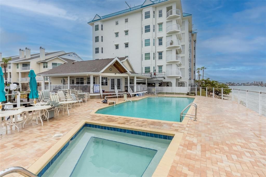 待售: $695,000 (3 贝兹, 3 浴室, 2050 平方英尺)