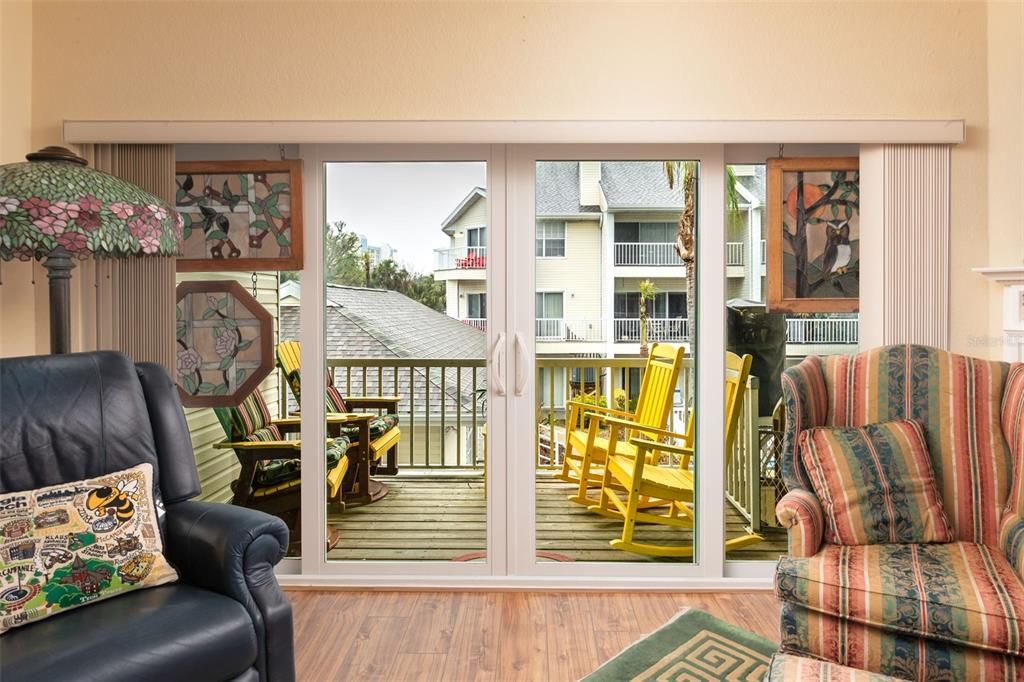 待售: $695,000 (3 贝兹, 3 浴室, 2050 平方英尺)