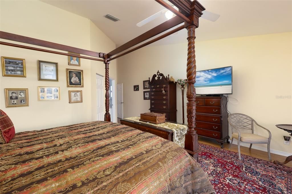 待售: $695,000 (3 贝兹, 3 浴室, 2050 平方英尺)