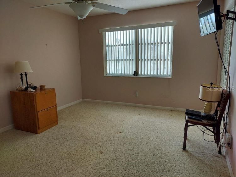 For Sale: $275,000 (2 beds, 2 baths, 1184 Square Feet)