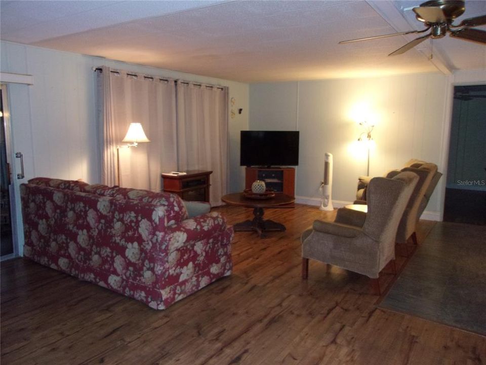 En Venta: $127,000 (2 camas, 2 baños, 1152 Pies cuadrados)