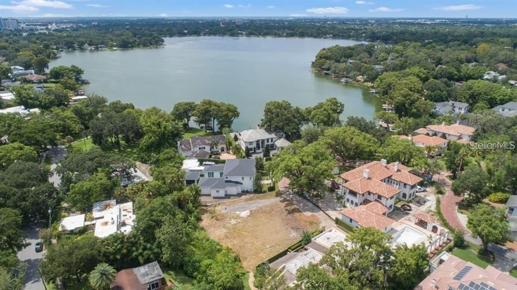 For Sale: $1,695,000 (0.40 acres)