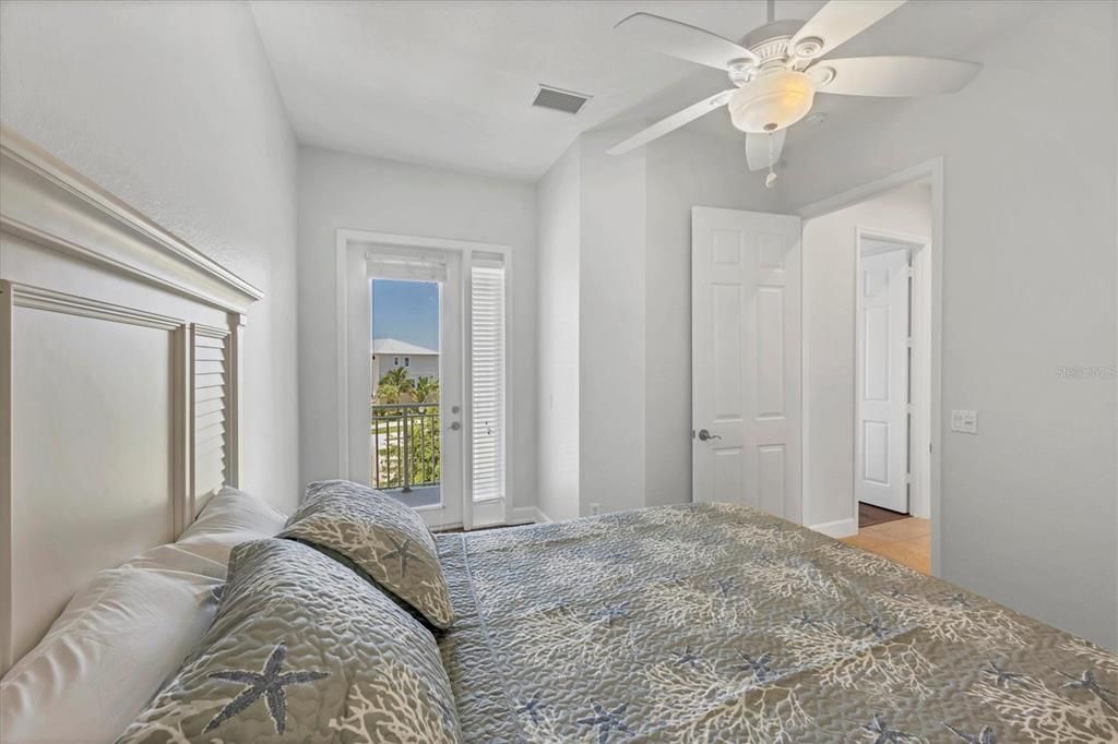 待售: $489,000 (4 贝兹, 3 浴室, 2296 平方英尺)