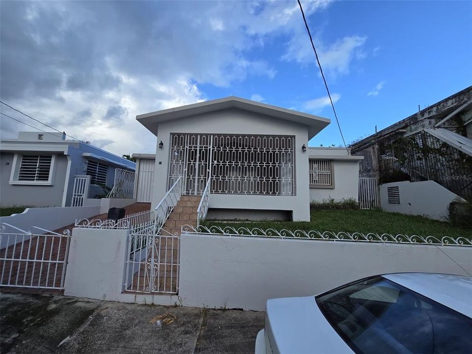 Vendido Recientemente: $138,000 (3 camas, 2 baños, 900 Pies cuadrados)