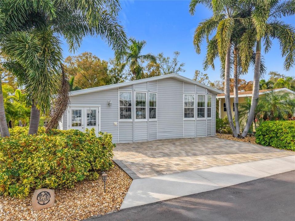 待售: $399,000 (2 贝兹, 2 浴室, 1047 平方英尺)