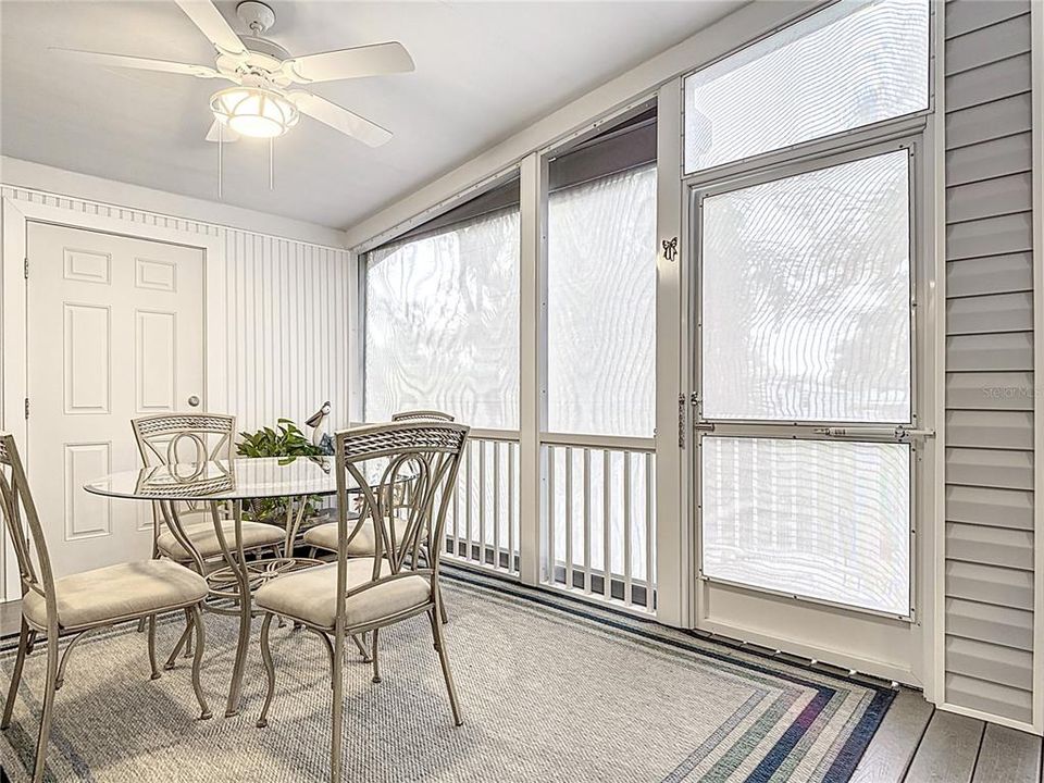 待售: $399,000 (2 贝兹, 2 浴室, 1047 平方英尺)