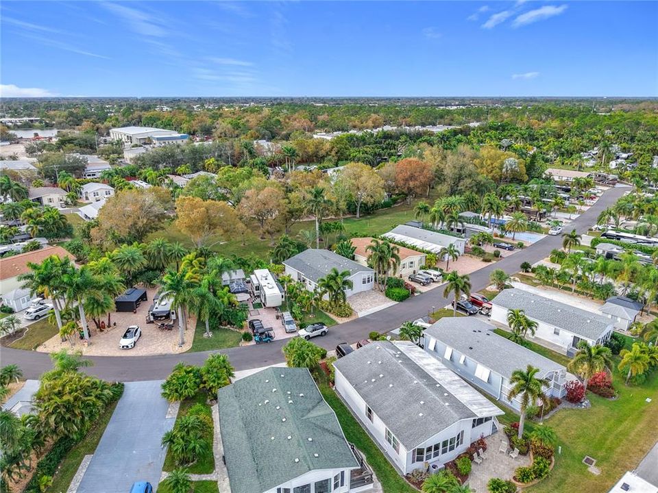 待售: $399,000 (2 贝兹, 2 浴室, 1047 平方英尺)