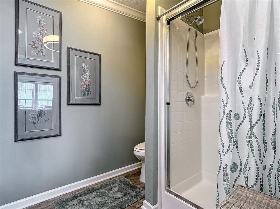 待售: $399,000 (2 贝兹, 2 浴室, 1047 平方英尺)