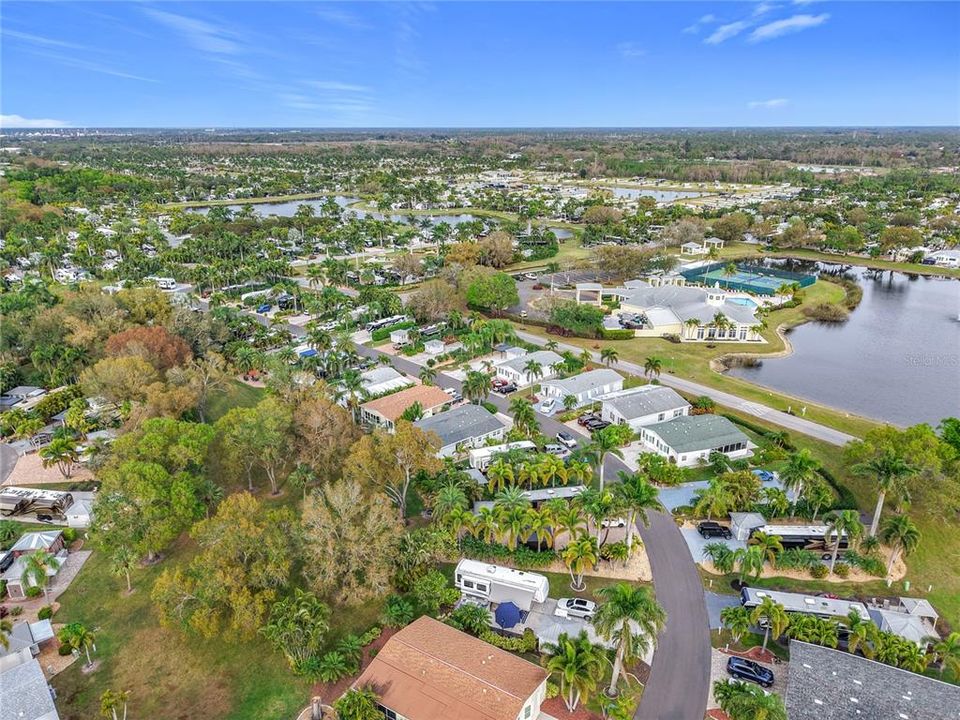 待售: $399,000 (2 贝兹, 2 浴室, 1047 平方英尺)