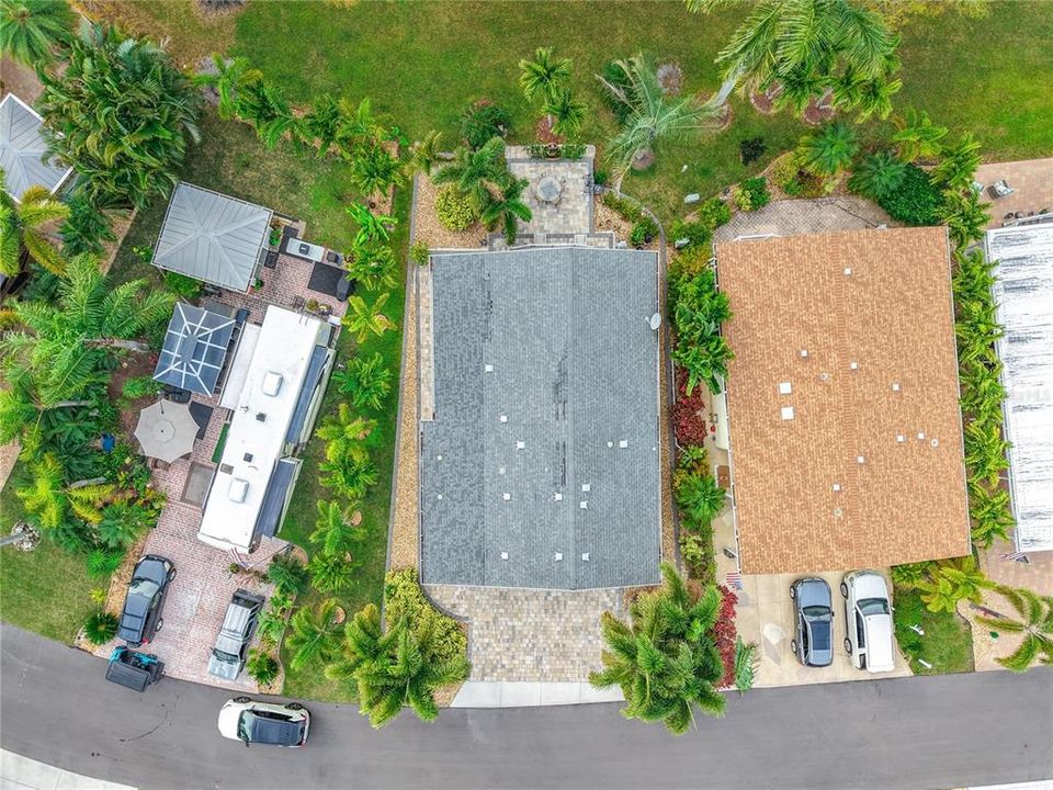 待售: $399,000 (2 贝兹, 2 浴室, 1047 平方英尺)