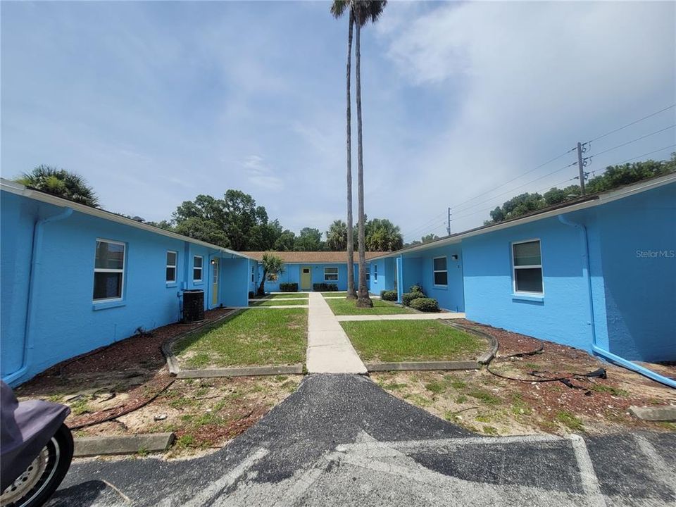 Recently Rented: $1,210 (2 beds, 1 baths, 800 Square Feet)