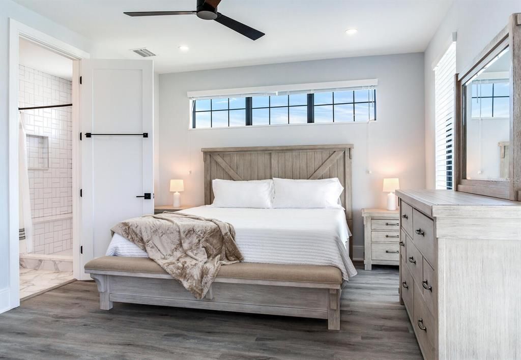 For Sale: $1,485,000 (4 beds, 3 baths, 1820 Square Feet)