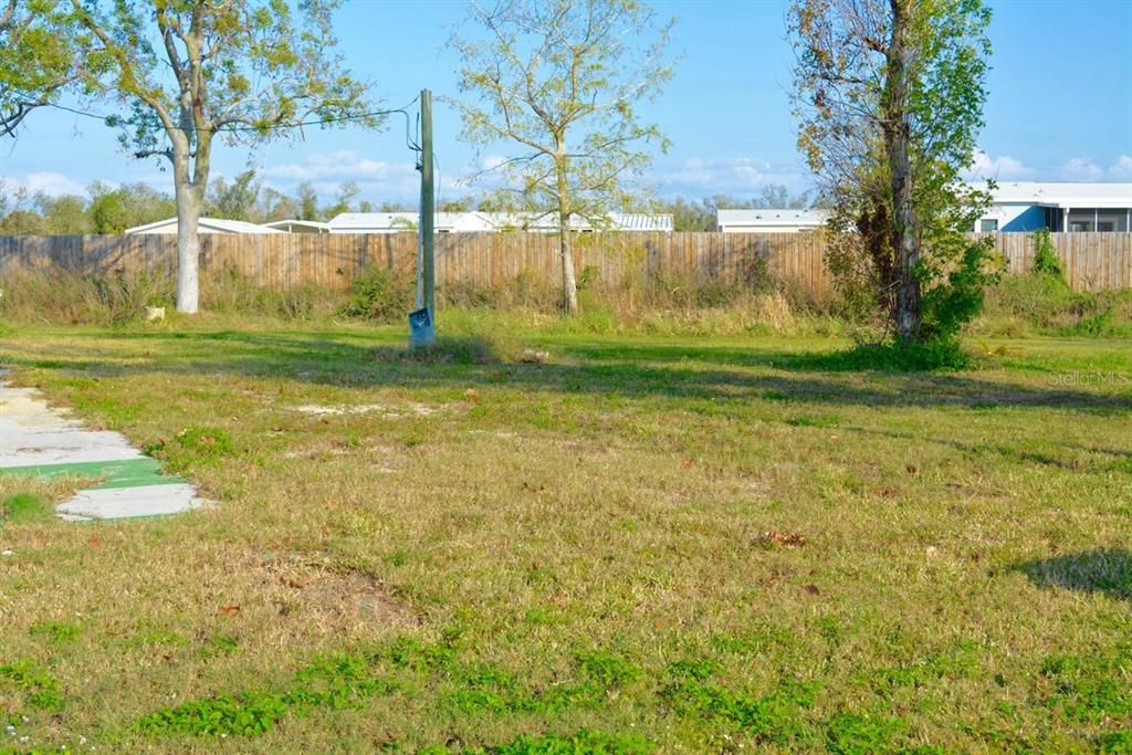 待售: $90,000 (0.37 acres)