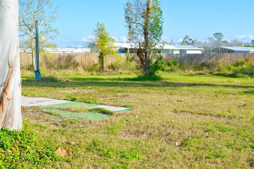 待售: $90,000 (0.37 acres)