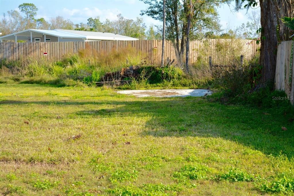 待售: $90,000 (0.37 acres)