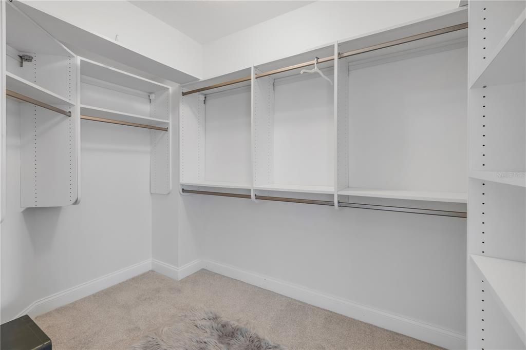 En Venta: $549,000 (3 camas, 3 baños, 2239 Pies cuadrados)