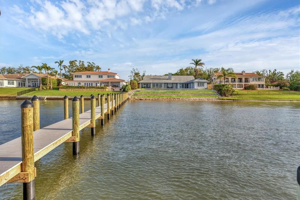 Activo con contrato: $2,999,999 (6 camas, 4 baños, 4529 Pies cuadrados)