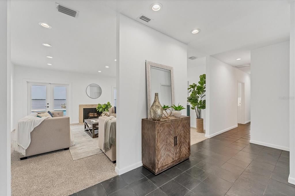 Activo con contrato: $2,999,999 (6 camas, 4 baños, 4529 Pies cuadrados)