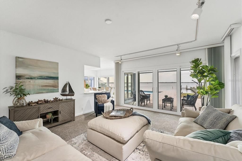 Activo con contrato: $2,999,999 (6 camas, 4 baños, 4529 Pies cuadrados)