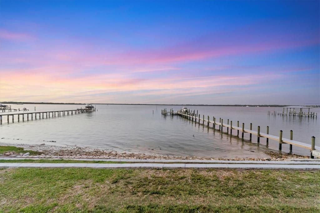 Activo con contrato: $2,999,999 (6 camas, 4 baños, 4529 Pies cuadrados)