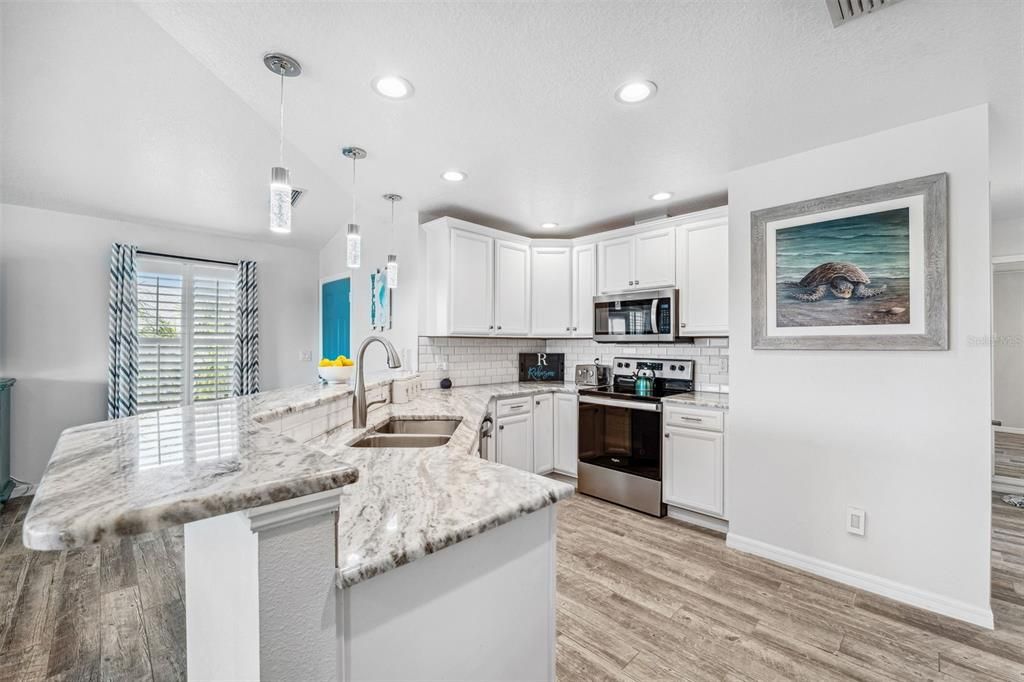 Active With Contract: $499,999 (4 beds, 2 baths, 1534 Square Feet)