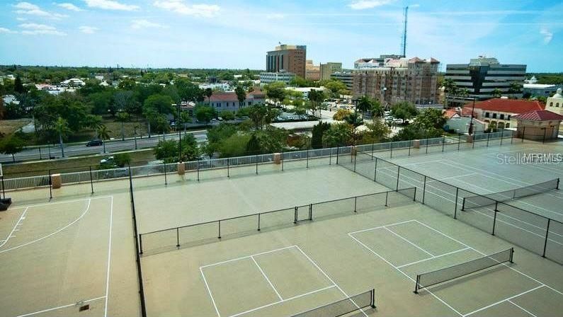 В аренду: $3,000 (2 спален, 2 ванн, 1916 Квадратных фут)