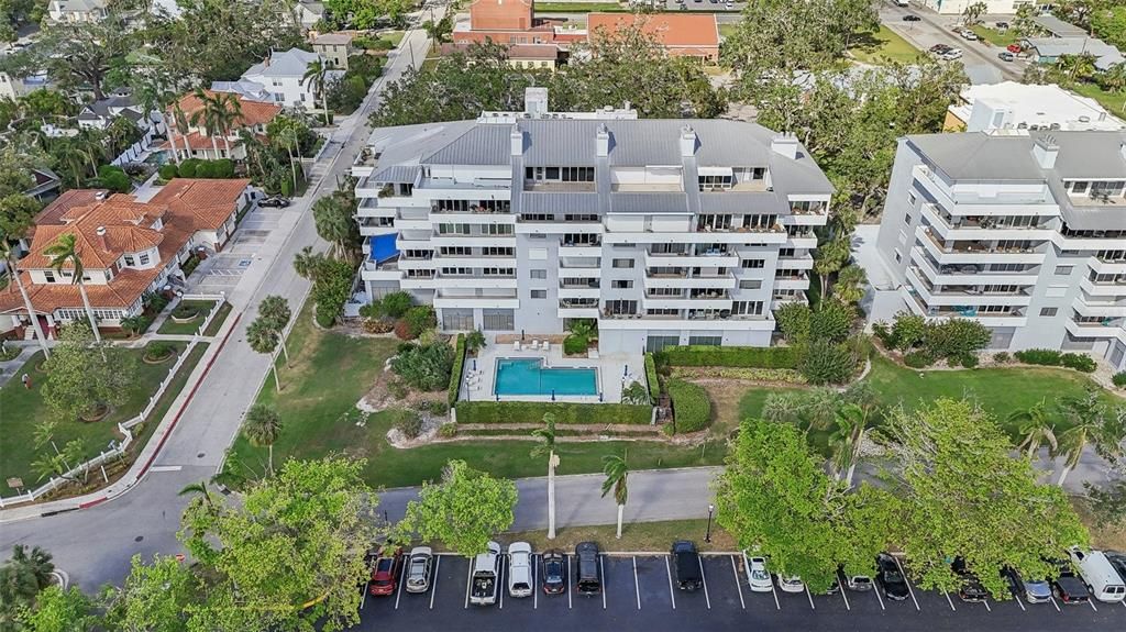 For Rent: $2,500 (2 beds, 2 baths, 1821 Square Feet)