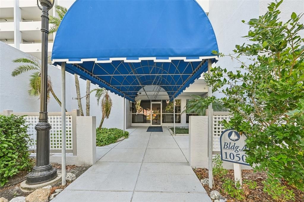 For Rent: $2,500 (2 beds, 2 baths, 1821 Square Feet)