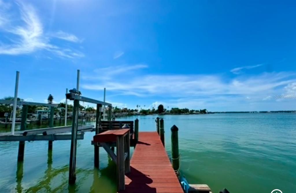 En Venta: $899,000 (0.14 acres)